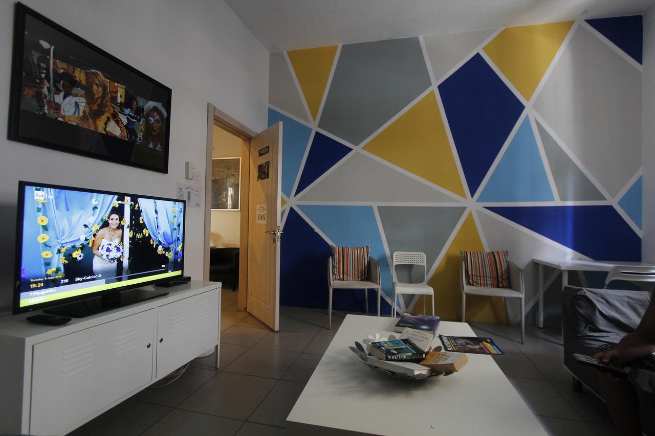 Metropole Budget Hostel San Ġiljan Kültér fotó
